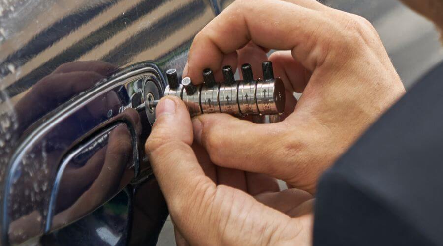 Professional New roof installation in Humboldt, IL